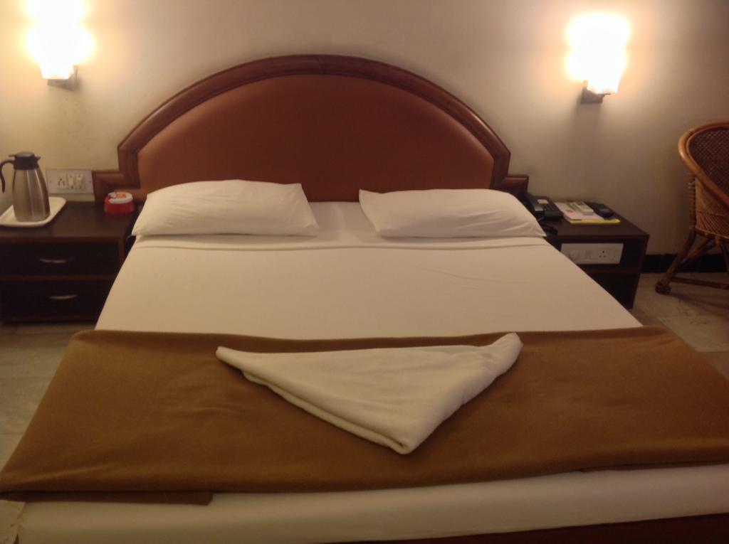 Senthil Residency Hotel ดินดิกุล ห้อง รูปภาพ