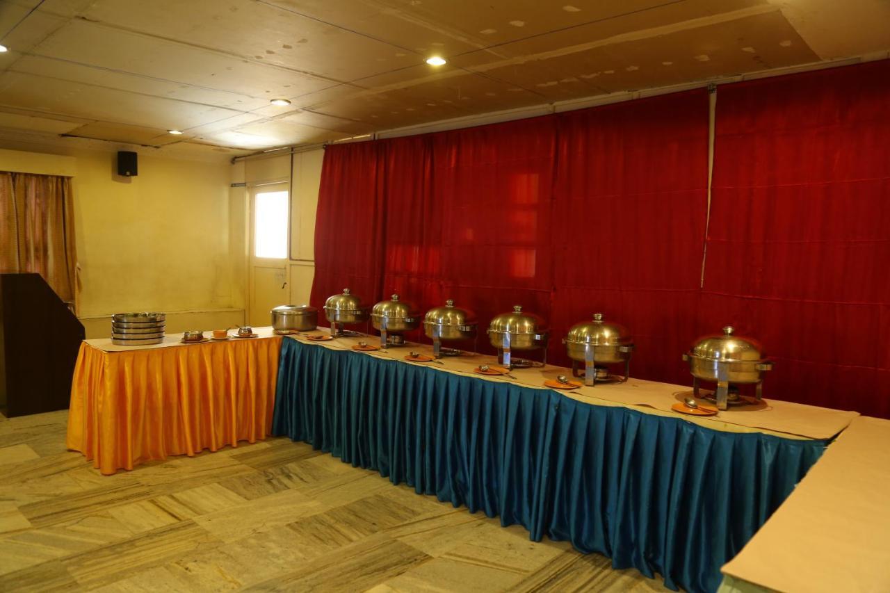Senthil Residency Hotel ดินดิกุล ภายนอก รูปภาพ